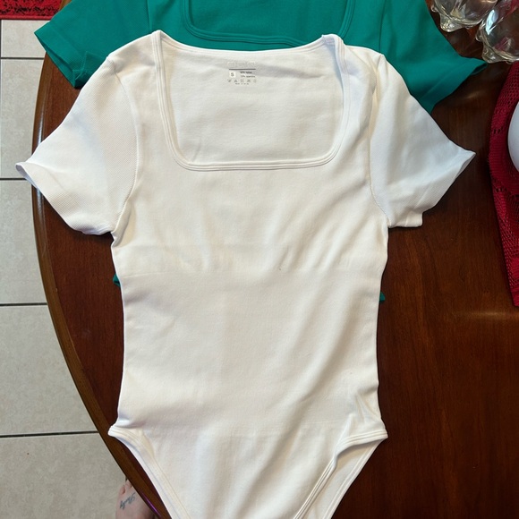 OQQ BODYSUITS OFF TIKTOK SHOP. Size small - Picture 3 of 7